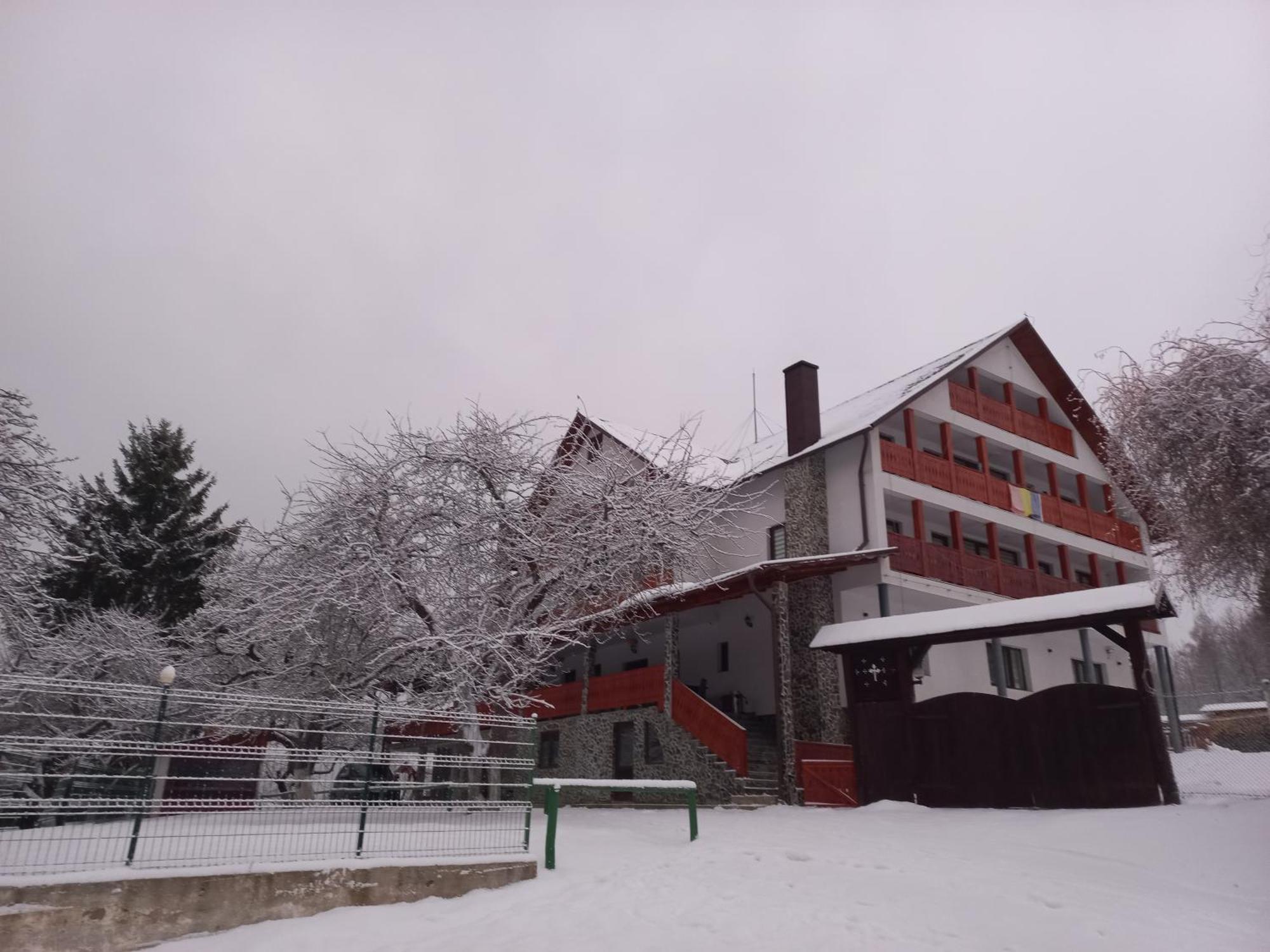 Casa De Vacanta Perla Colibitei Colibiţa 外观 照片
